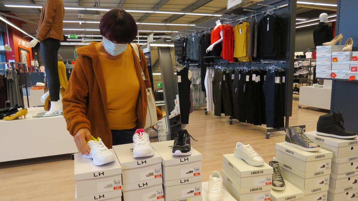 La sale halle chaussur